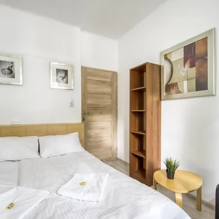 404 Obrzezna Mokotow * Warschau